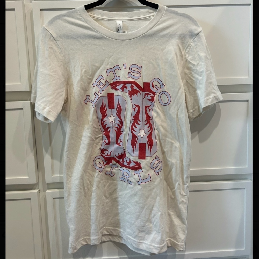 Let’s Go Girls graphic tee